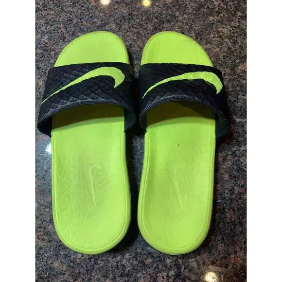 Nike Benassi Solarsoft Slides Black Volt Men's Size 10 - Picture 3 of 8